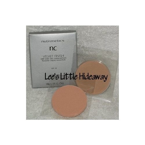 Nutrimetics nc Velvet Finish Wet and Dry Foundation Dark
